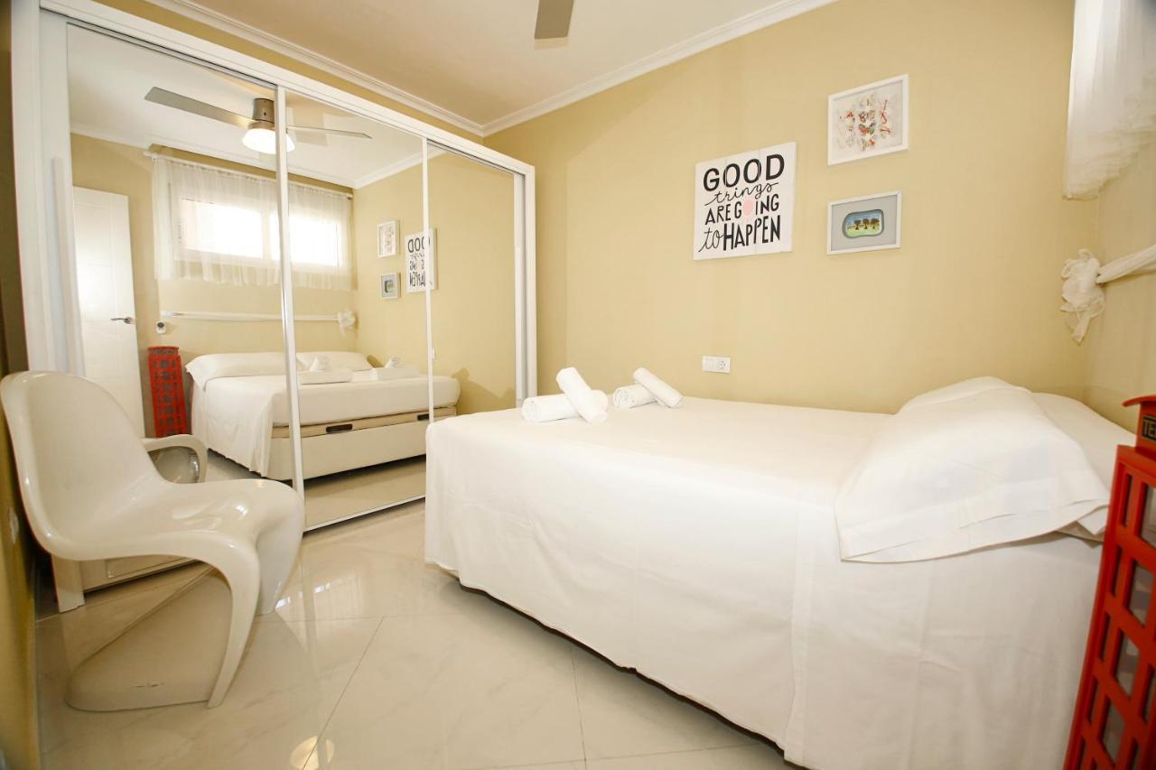Ferienwohnung In Front Of The Sea With Ac And Pool Alicante Exterior foto