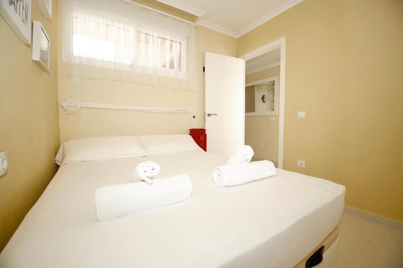 Ferienwohnung In Front Of The Sea With Ac And Pool Alicante Exterior foto