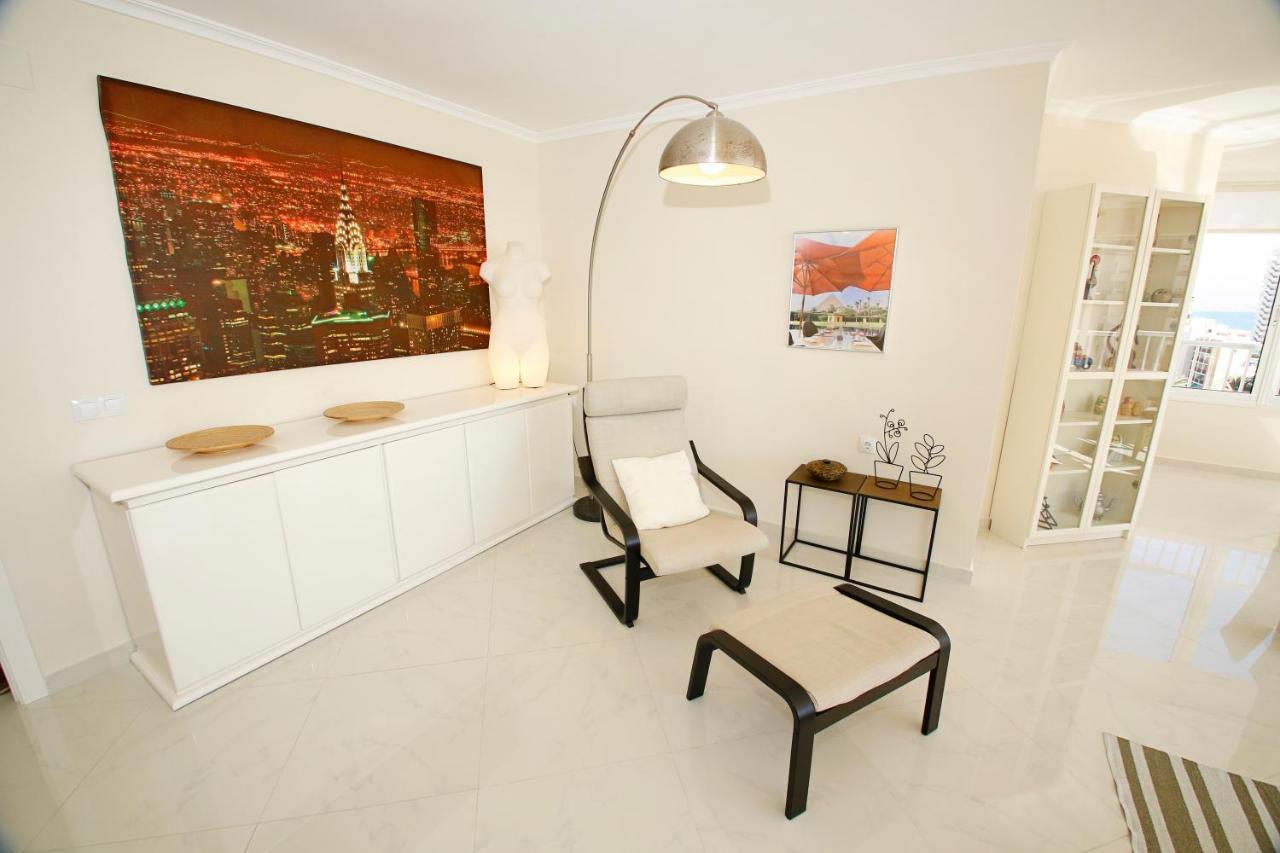 Ferienwohnung In Front Of The Sea With Ac And Pool Alicante Exterior foto
